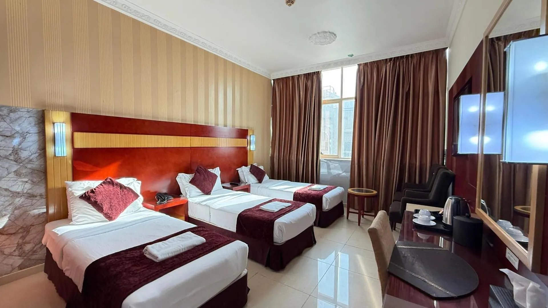 Belvilla Luxury Phoenix East Beach دبي 4*,  الإمارات العربية المتحدة